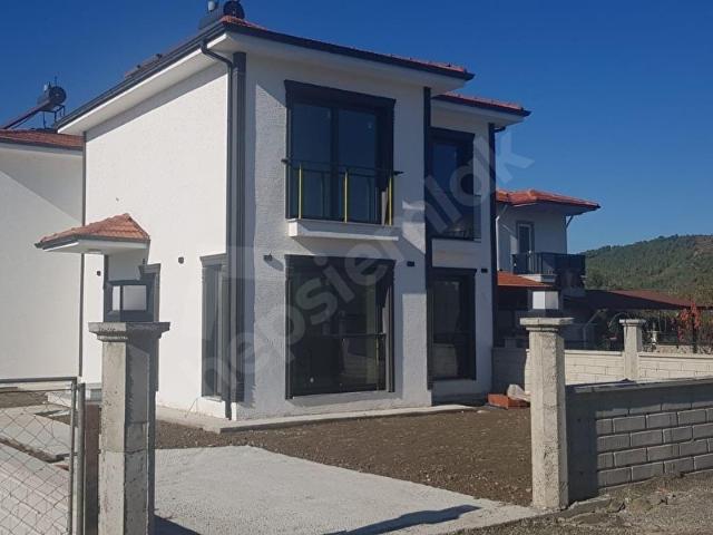 ROTA KÖYCEĞİZ'DEN BEYOBASI'NDA 250 m BAHÇELİ, YERDEN ISITMALI MÜSTAKİL 2+1 DUBLEKS VİLLA