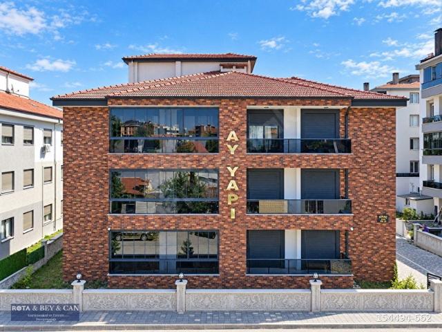 ROTA'DAN MERKEZİ KONUMDA OTOPARKLI 2+1 LÜKS DAİRE