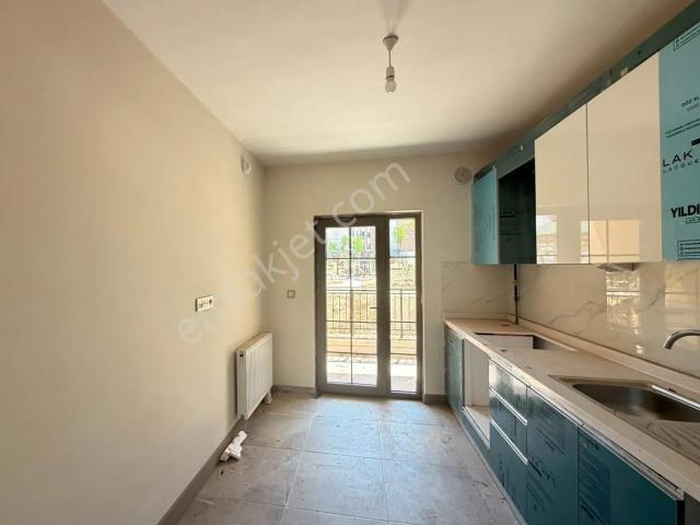 Rota'dan Oğlaklı Sosyal Toki De 2+1 Kiralık Giriş Kat Daire