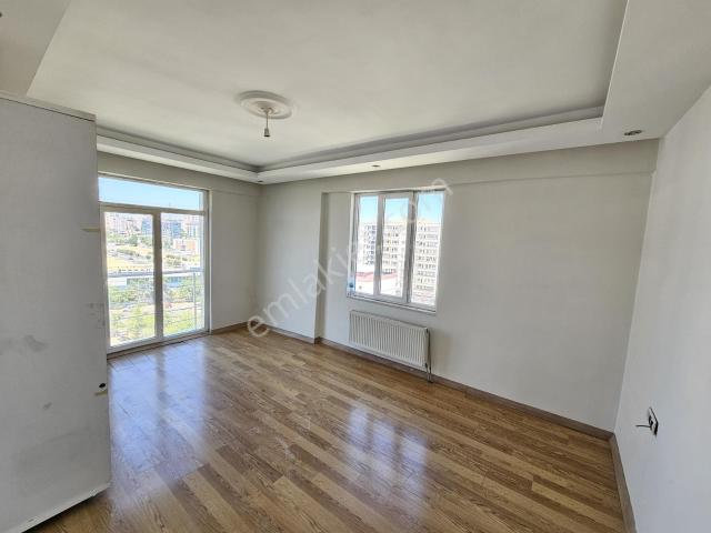Rota'dan Şatopark Düğün Salonu Yanı Kiralık 3+1 Daire