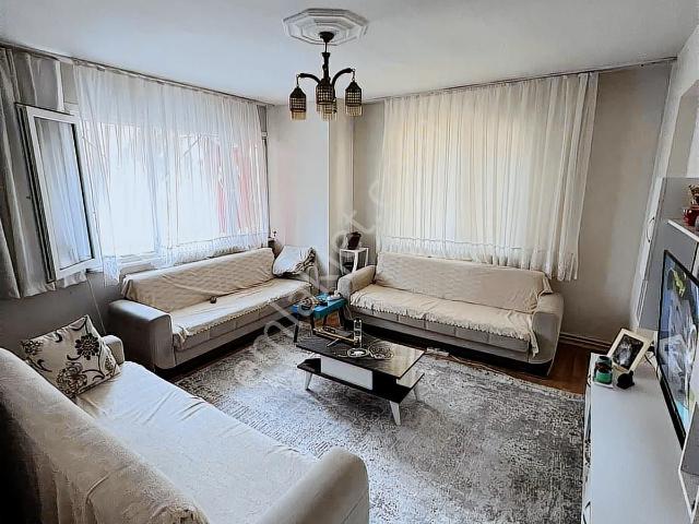 Rota'dan Çarşı Ve Sahile Yürüme Mesafesinde Satılık 2+1 Daire!