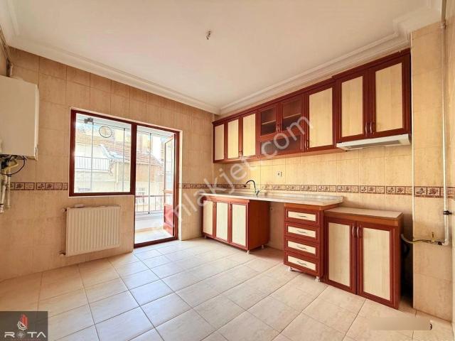 Rota'dan Etlik Cd Paraleli Geniş Balkonlu Masrafsız 130 M2 3+1
