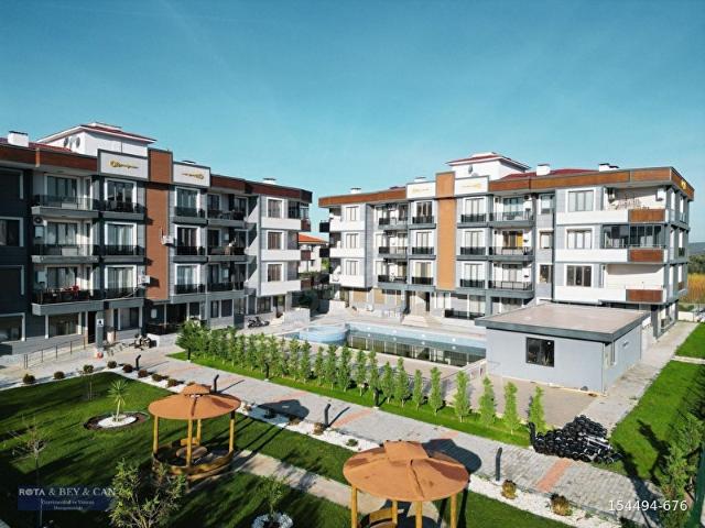 ROTA'DAN HAVUZLU SİTEDE SIFIR BİNA SATILIK 2+1 DAİRE
