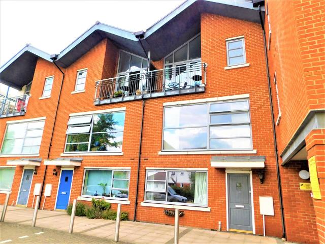 Rotary Way, Colchester, Essex CO3, 2 bed flat to rent, £1,285 pcm | PrimeLocation