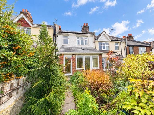 Rotherfield Avenue, Hastings 3 bed terraced house to rent £1,600 pcm £369 pw