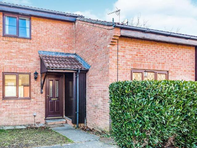 Rotherfield Close, Theale, Reading, RG7 2 bed terraced house to rent £1,395 pcm £322 pw