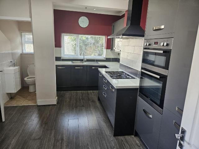 Rotherfield Road, Enfield EN3, 4 bed detached house to rent, £2,500 pcm | PrimeLocation