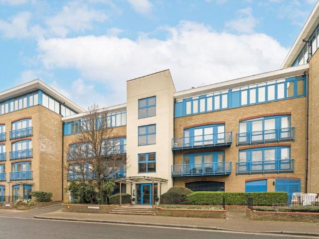 Rotherhithe Street, London, SE16 5GX, United Kingdom | 2 bed apartment for rent #140228994 | Rentberry