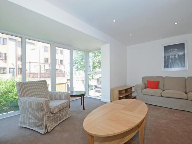 Rotherhithe Street, Surrey Quays. 4 bed house to rent £4,000 pcm £923 pw