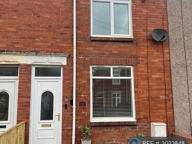 Rothesay Terrace, Bedlington, NE22 2 bed terraced house to rent £850 pcm £196 pw