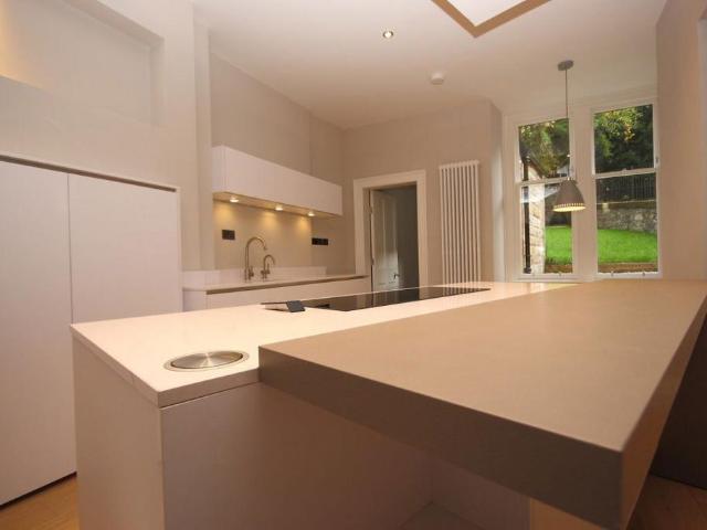 Rothesay Place, West End, Edinburgh 3 bed flat to rent £4,250 pcm £981 pw