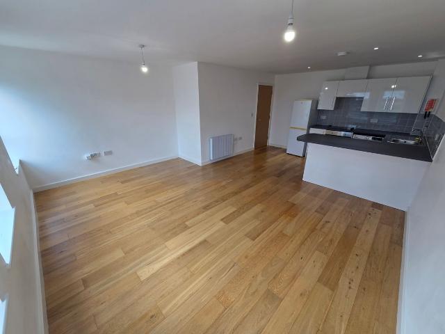 Rothesay Road, Luton LU1, 1 bed flat to rent, £1,100 pcm | PrimeLocation