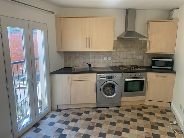 Rothwell, Kettering NN14 2 bed flat to rent £725 pcm £167 pw