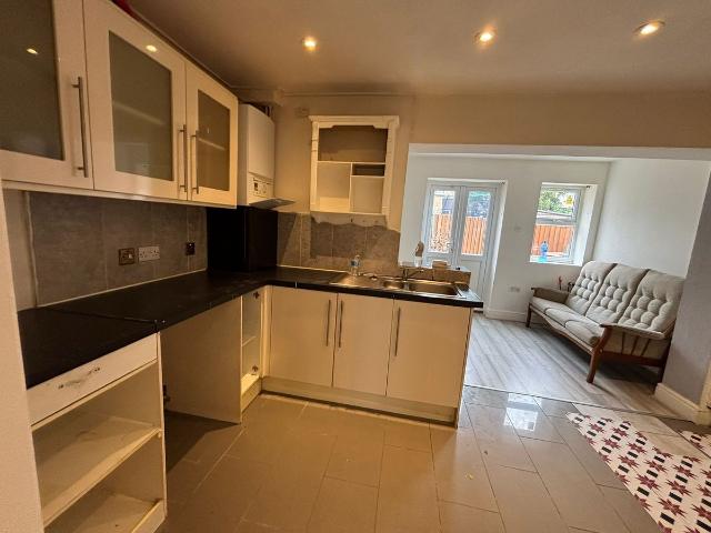 Rothwell Road, Dagenham RM9, 6 bed semi detached house to rent, £3,800 pcm | PrimeLocation