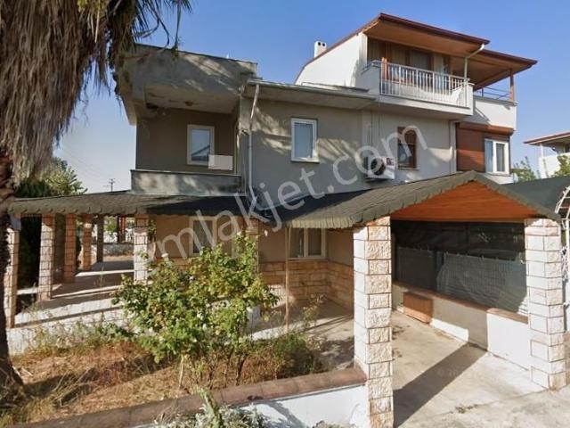 Route 10'dan Dikili Kabakum'da Sezonluk Kiralık Villa