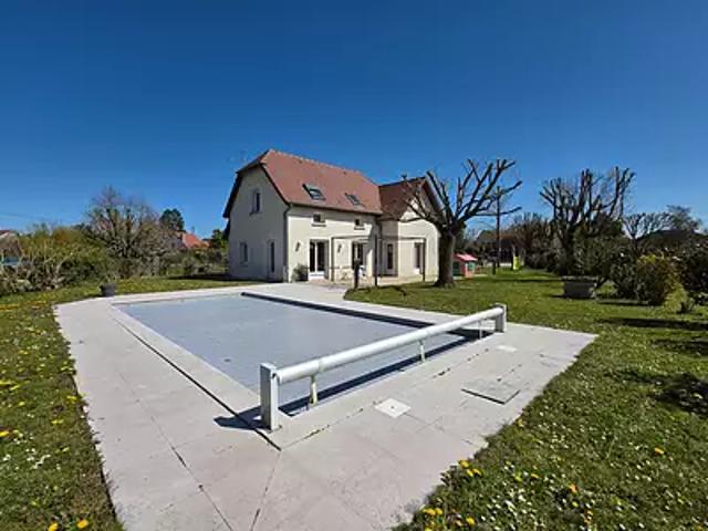 Rouvres en Plaine 21110 Achat / Vente maison 6 pièces t6 au dernier étage piscine