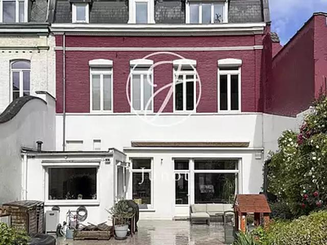 Roubaix 59100 Achat / Vente maison 9 pièces t9