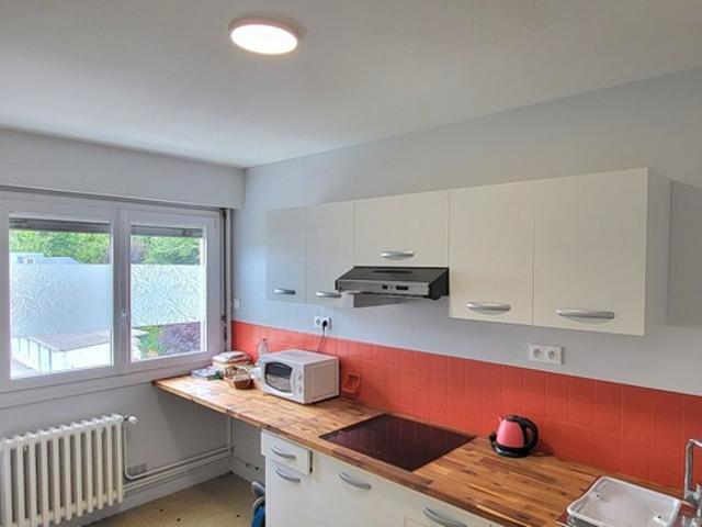 Rouen Docks: Bel Appartement 73 m² au 5e E Asc avec 2 CH, Balcon panor Gge priv. & Cave Px attractif !