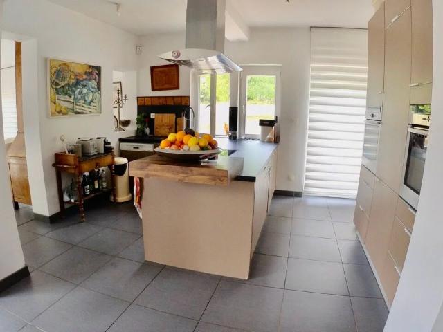 ROUFFACH MAISON 202M2 SUR 12 ARES