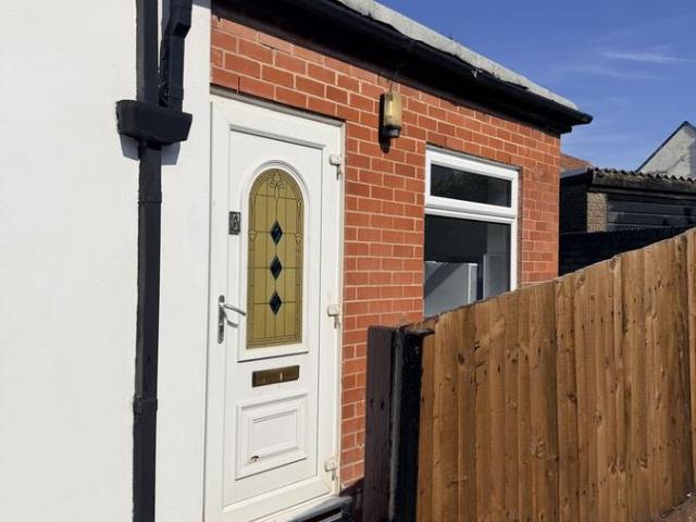 Rough Lea Road, Thornton Cleveleys FY5, 1 bed flat to rent, £500 pcm | PrimeLocation