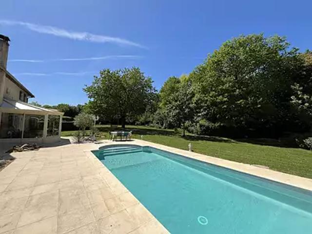 Rouillé 86480 Achat / Vente maison 7 pièces t7 au dernier étage piscine