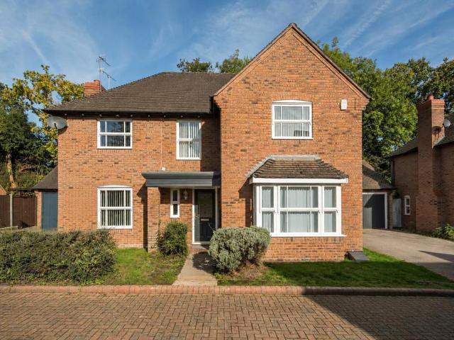 Round Close, Shirley, Solihull B90 1SW 4 bed detached house to rent £2,350 pcm £542 pw