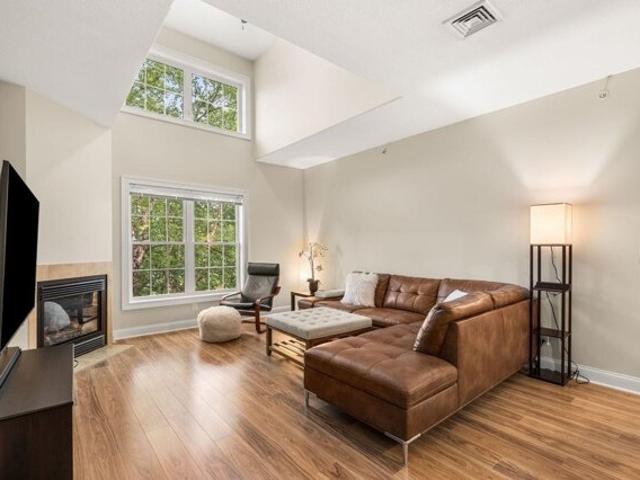 Roundabout Way Unit,manchester, Condo For Sale