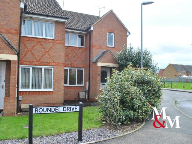 ROUNDEL DRIVE 3 bed end of terrace house to rent £1,595 pcm £368 pw
