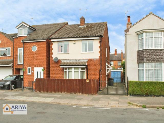 Roundhay Road, Rowley Fields, Leicester LE3, 3 bed detached house to rent, £1,250 pcm | PrimeLocation