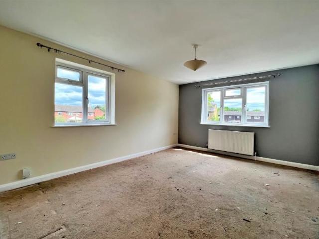 Roundthorn Way, Woking 3 bedrooms Property for lettings Seymours