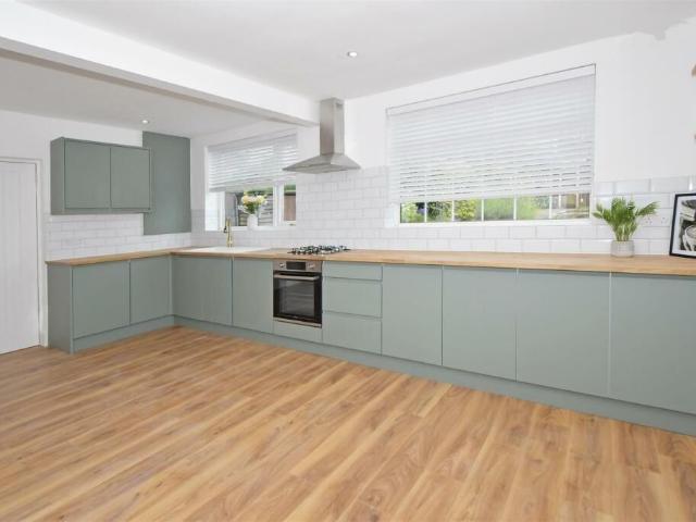Roundway, Stoke On Trent ST3, 3 bed property to rent, £1,135 pcm | PrimeLocation