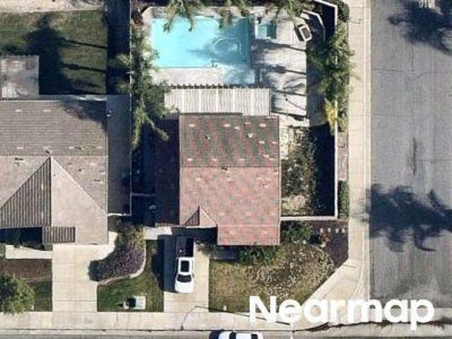 Roundwood Dr
