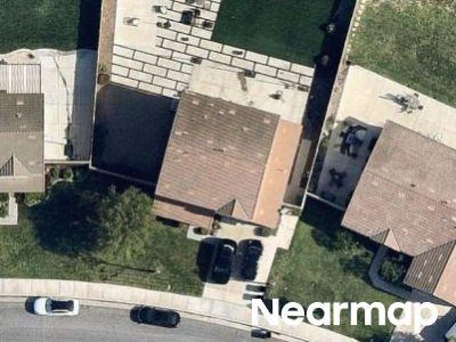 Roundwood Dr
