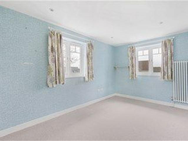 Roundwood Park, Harpenden, AL5 3AQ