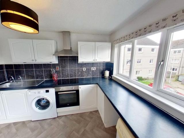 Rousay Place, City Centre, Aberdeen. 2 bed flat to rent £655 pcm £151 pw