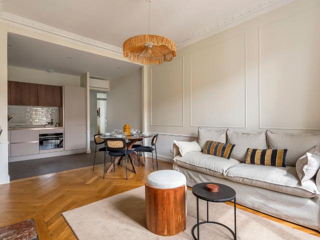 Rousseau – Furnished Apartment in the Heart of Lyon’s 6th Arrondissement, Lyon Amsterdam Apartments for Rent