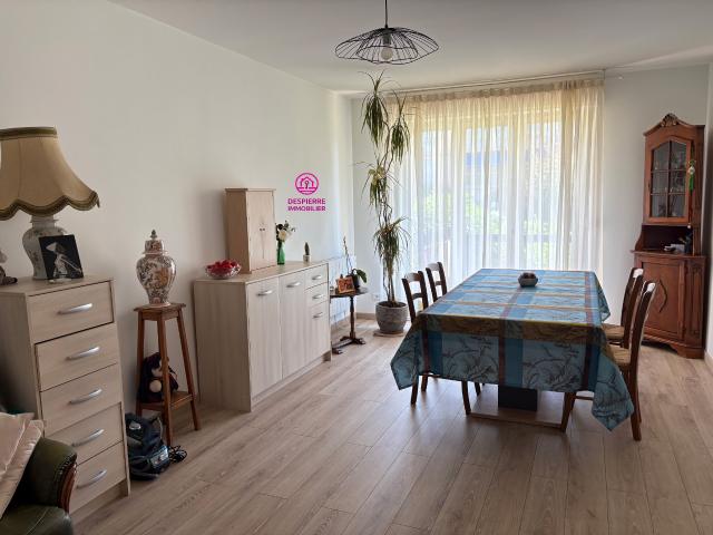 ROUSSILLON très bel appartement 56m2 avec balcon, cave, garage