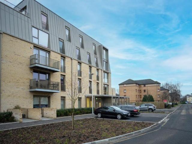 Rowanbank Gardens, City of Edinburgh, EH12 7FG, United Kingdom | 2 bed apartment for rent #139270446 | Rentberry