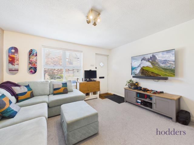 Rowhurst Avenue, Addlestone, Surrey, KT15 1NF Hodders