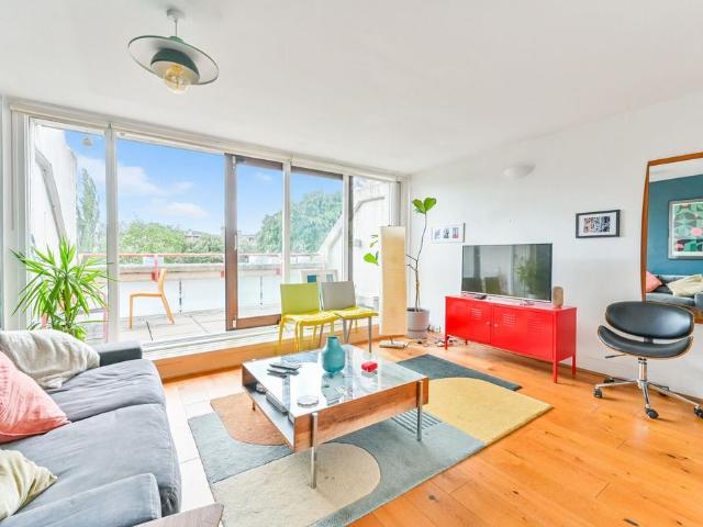 Rowley Way, St John's Wood, London, NW8 1 bed flat to rent £3,034 pcm £700 pw