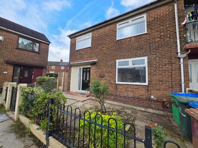 Rowrah Crescent, Middleton, Manchester 3 bed end of terrace house to rent £1,200 pcm £277 pw