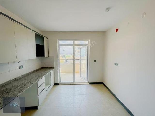 Roxy Grouptan Yerden Isıtmalı geniş Balkonlu Kiralık 2+1