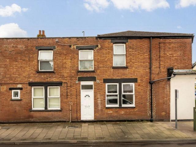 Roxborough Road, Harrow HA1 2 bed flat to rent £1,750 pcm £404 pw