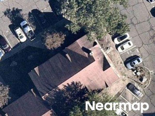 Roxbury Ln