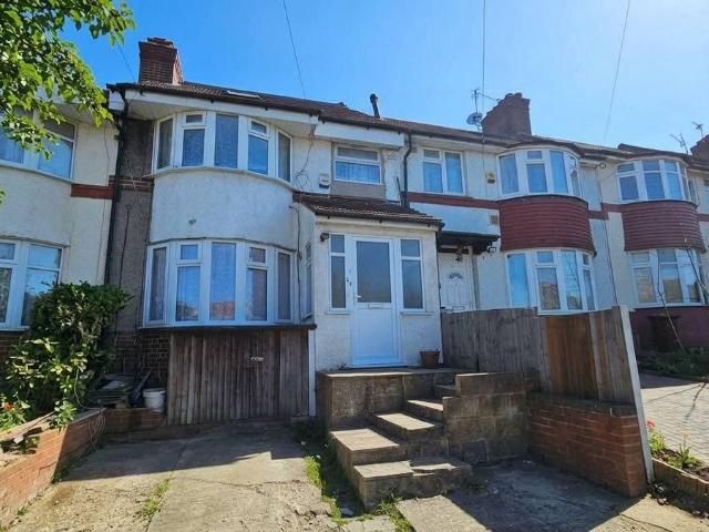 Roxeth Green Avenue, South Harrow HA2, 1 bed flat to rent, £1,000 pcm | PrimeLocation