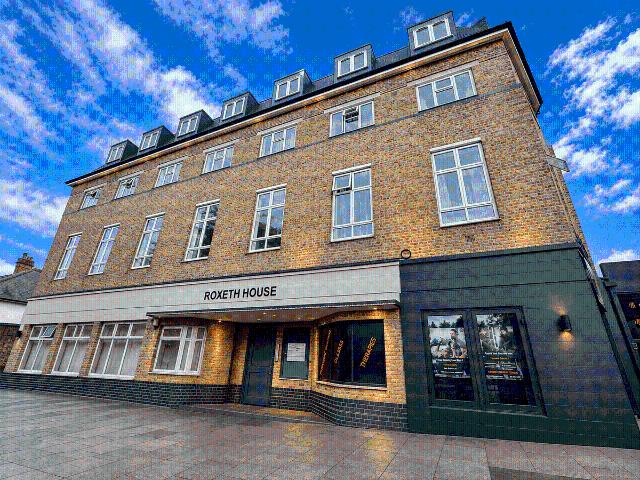 Roxeth House, Shaftesbury Avenue, Harrow HA2, 2 bed flat to rent, £1,600 pcm | PrimeLocation