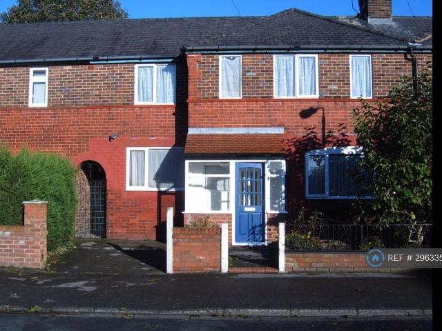 Royton Ave, Sale, M33 4 bed terraced house to rent £1,595 pcm £368 pw