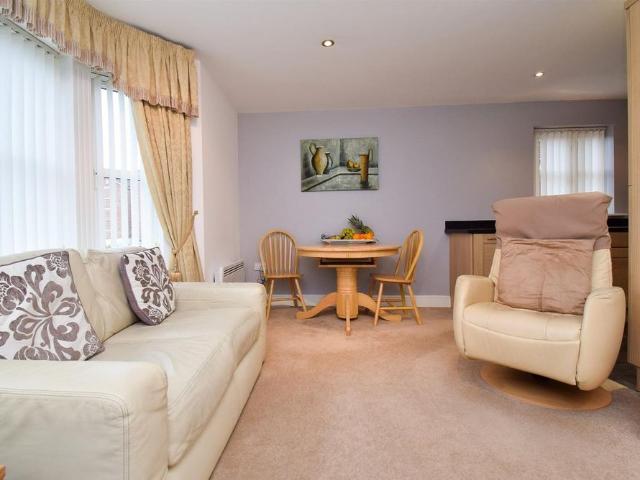Royal Troon Drive, Wakefield