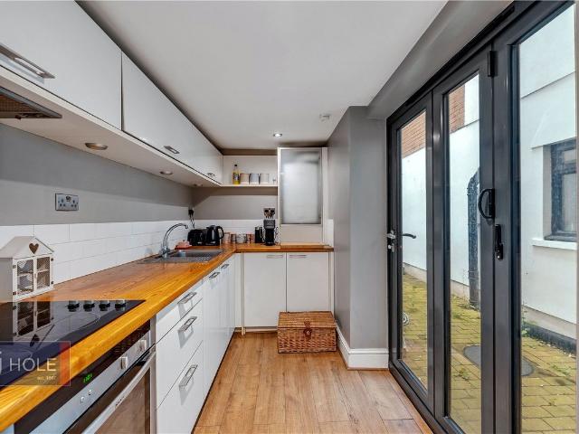 Royal York Crescent, Bristol, Bristol, City Of BS8, 1 bed flat to rent, £1,800 pcm | PrimeLocation