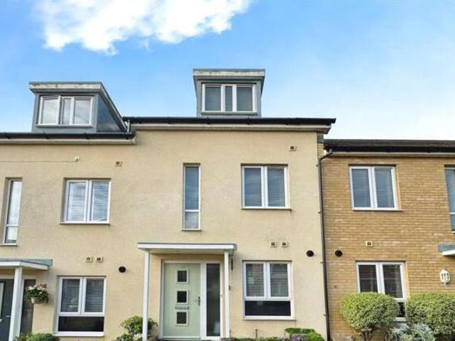 Royal Architects Road, East Cowes, 3 Bedroom Terraced